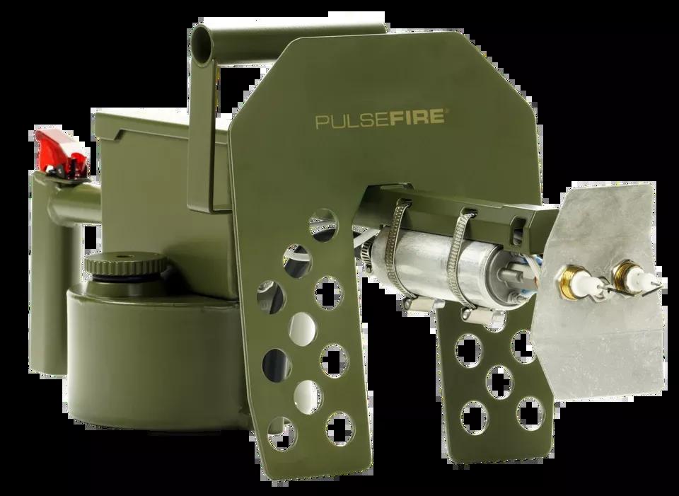 Exothermic Technologies PFLRT Pulsefire LRT: Green Powder Coated Aluminum/Brass/Viton, 25 ft Flame Range, 25.70" Length, Fuel: Gasoline/Diesel Mix, Includes Battery/Charger