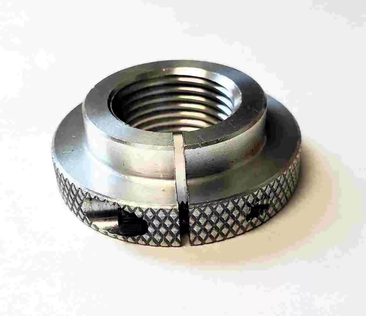 Forster 1-1/4″ – 7/8″ Adaptor Crossbolt Die Lock Ring for Co-Ax XL – 1/pk