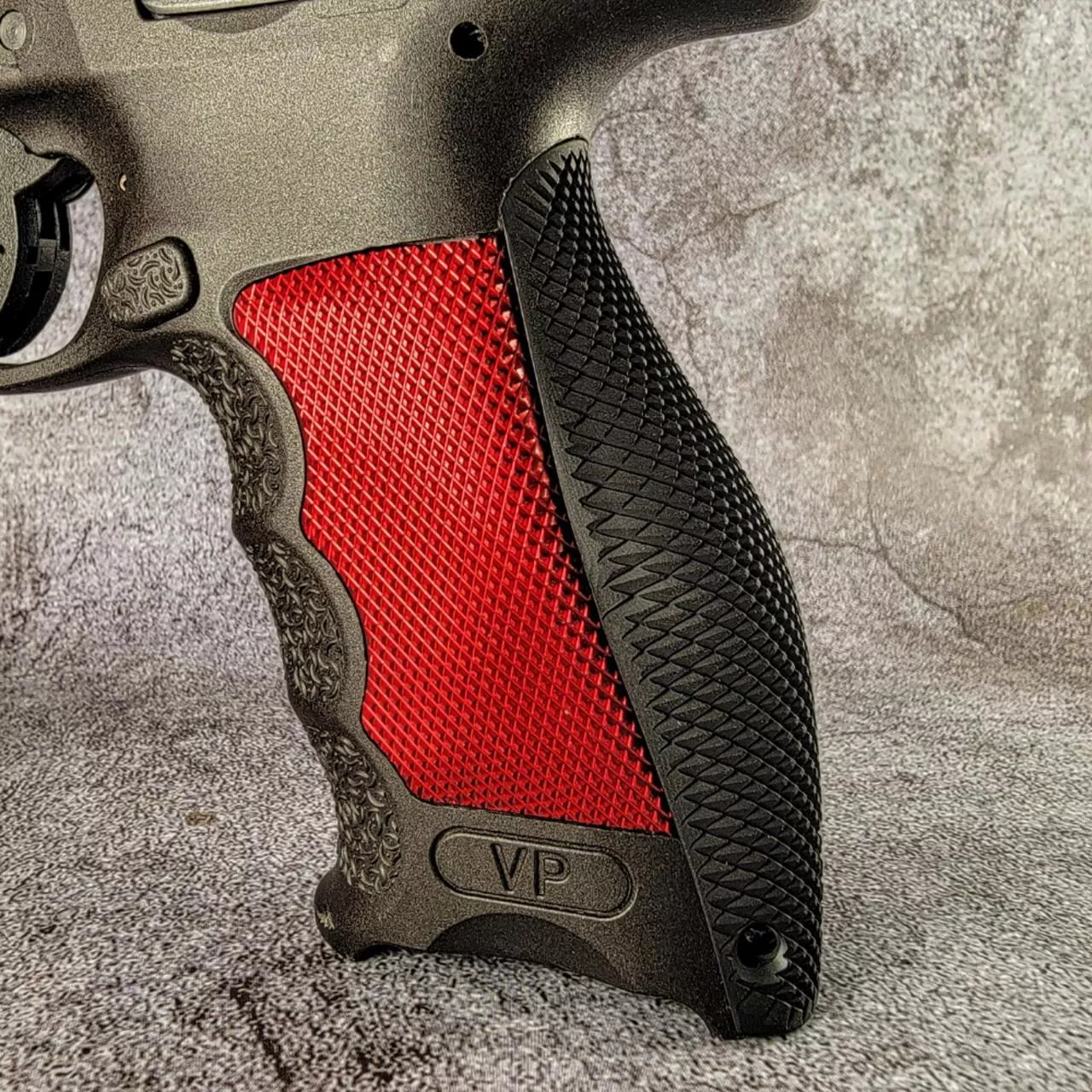 Taylor Freelance HK VP9 Grip Panel – LEFT – Small – Alum – Red
